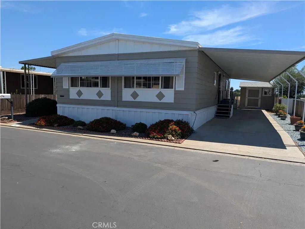 2240 Golden Oak Ln #16, Merced