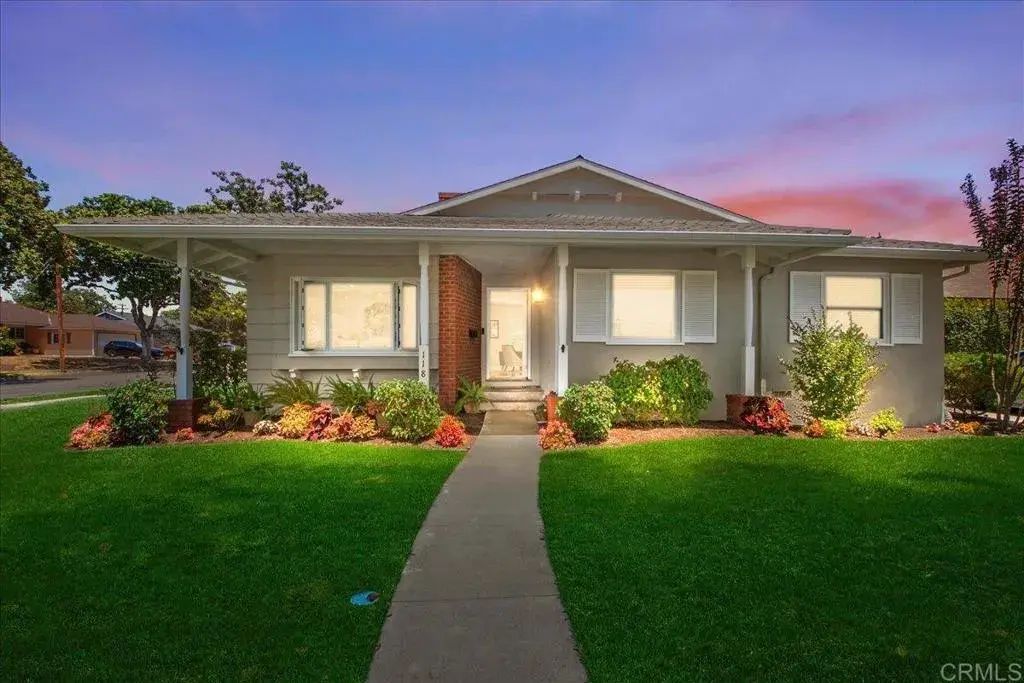 118 N Ashford Place, Fullerton