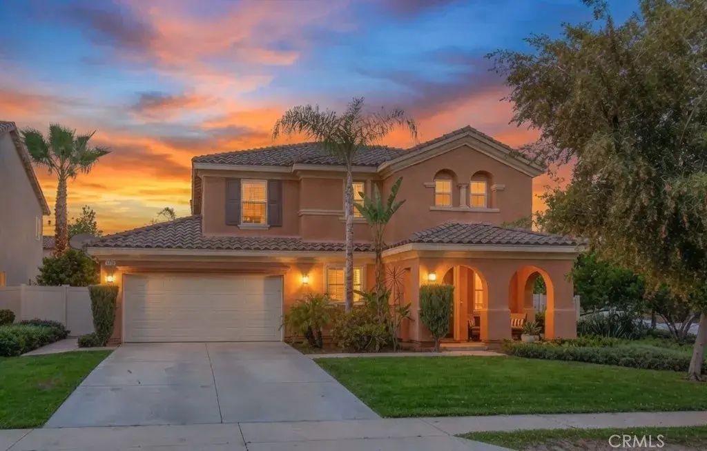 2155 Larimore Lane, Mentone