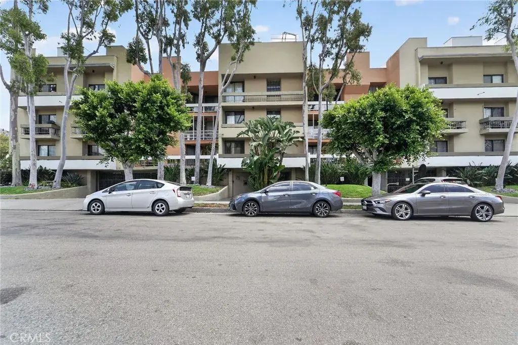 750 N Kings 114, West Hollywood