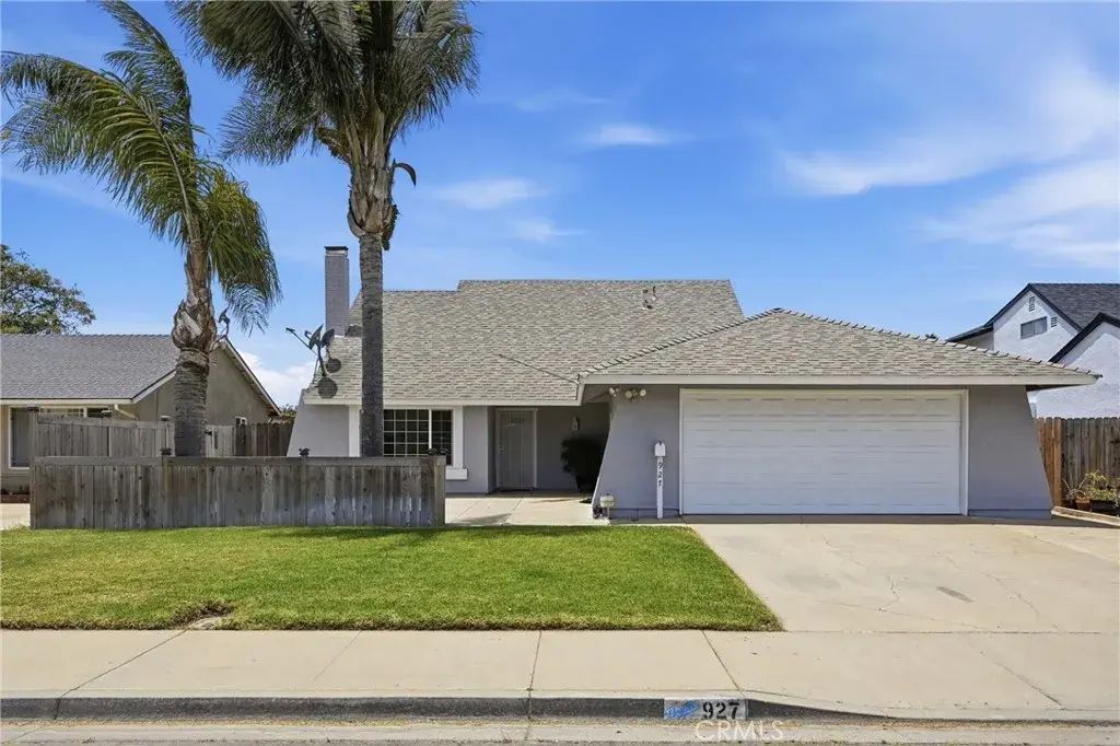 927 Sugar Bush, Santa Maria
