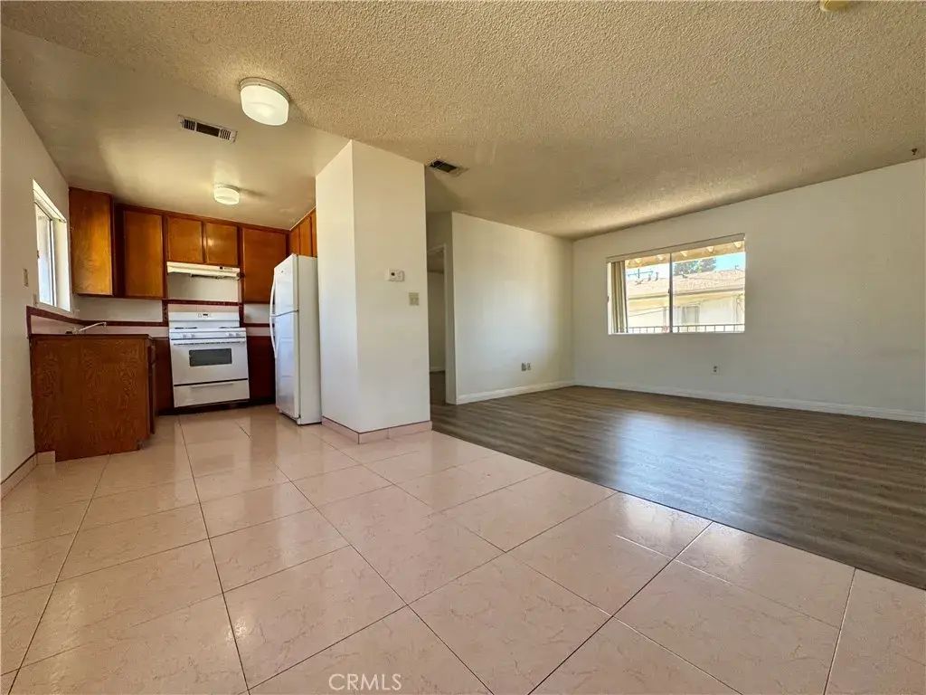 12327 Beverly C3, Whittier