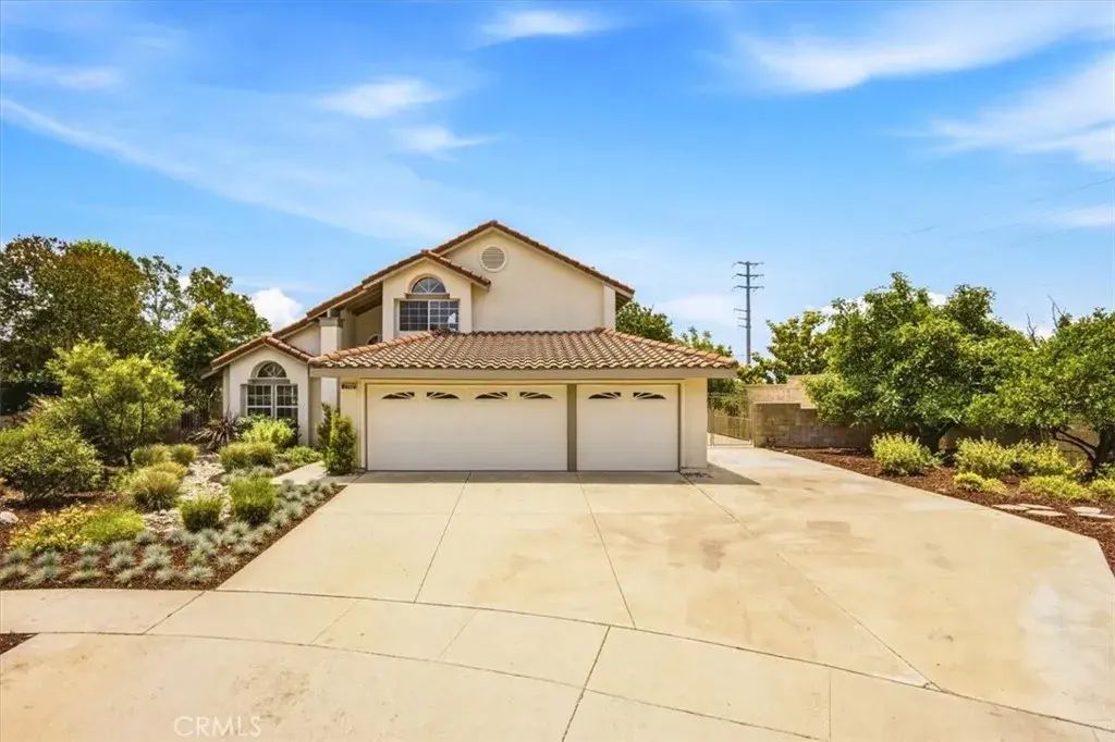 1592 Evergreen, Upland