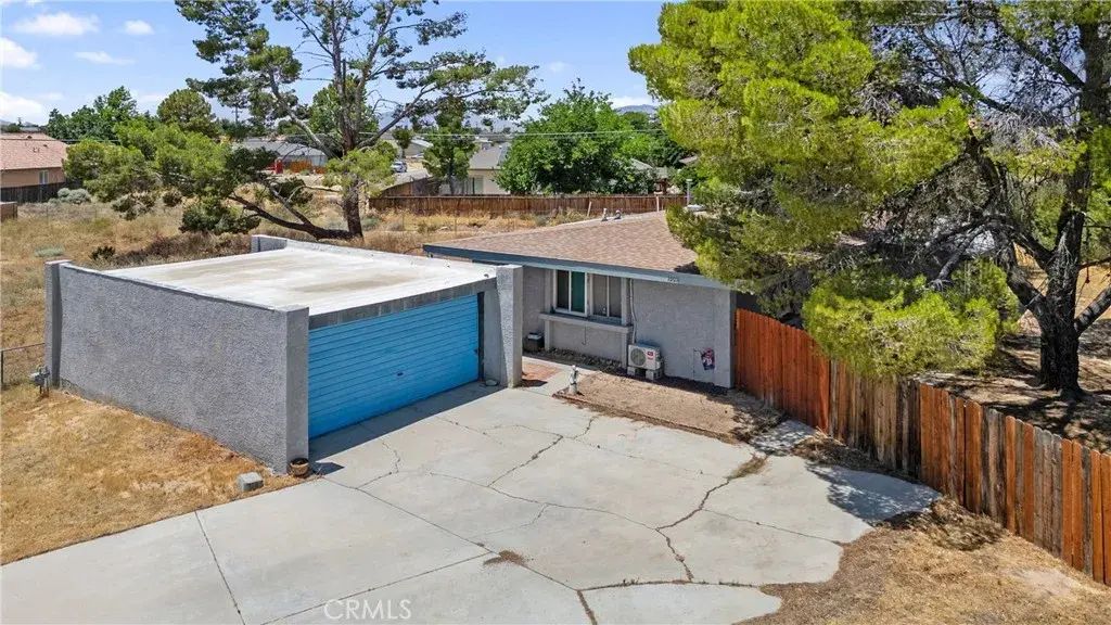 10011 Achilles, California City