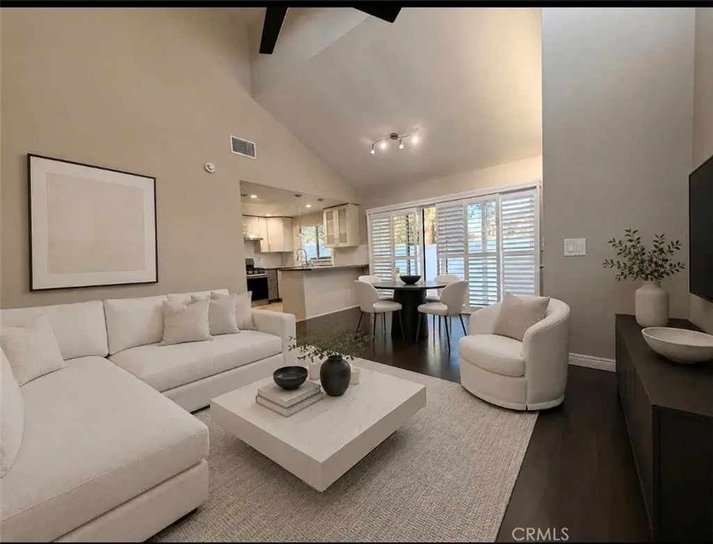 8586 Salina, Rancho Cucamonga