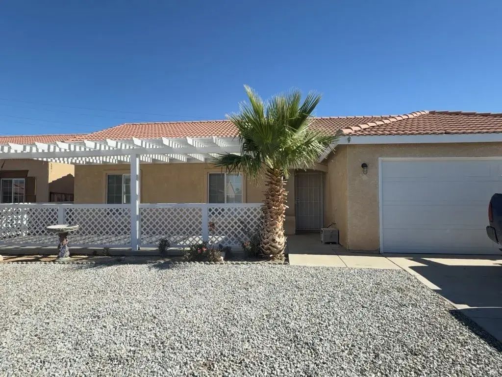 11028 Pemberton Way, Adelanto
