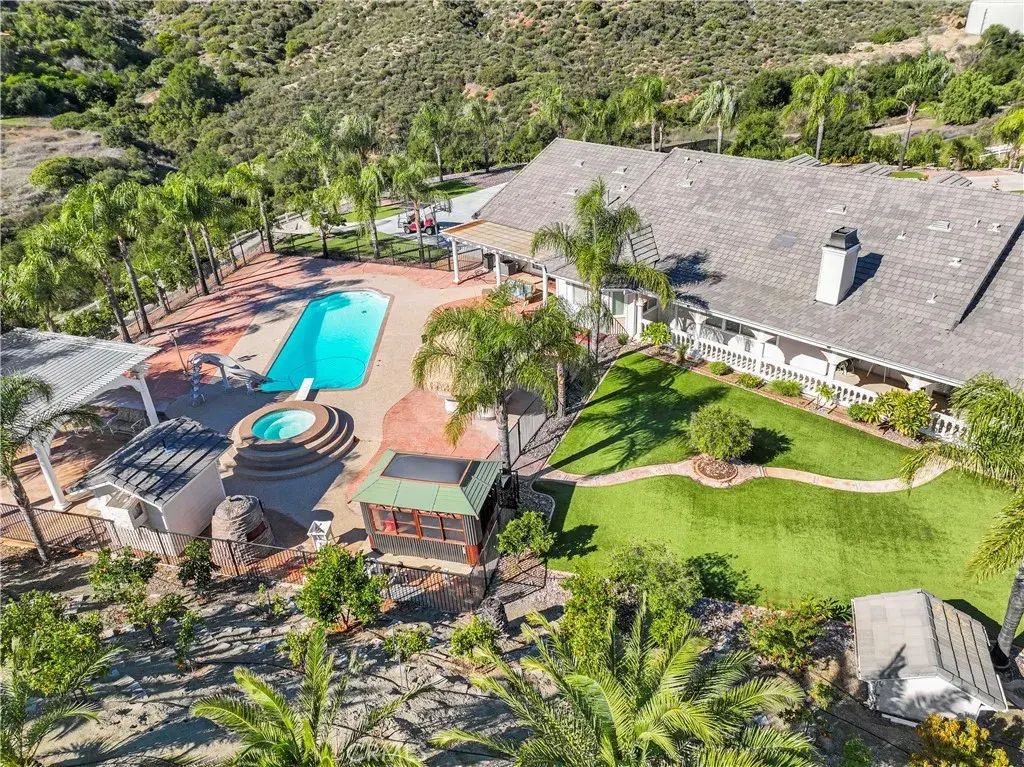35751 Avenida La Cresta, Murrieta