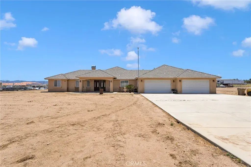 14201 Rodeo Road, Hesperia
