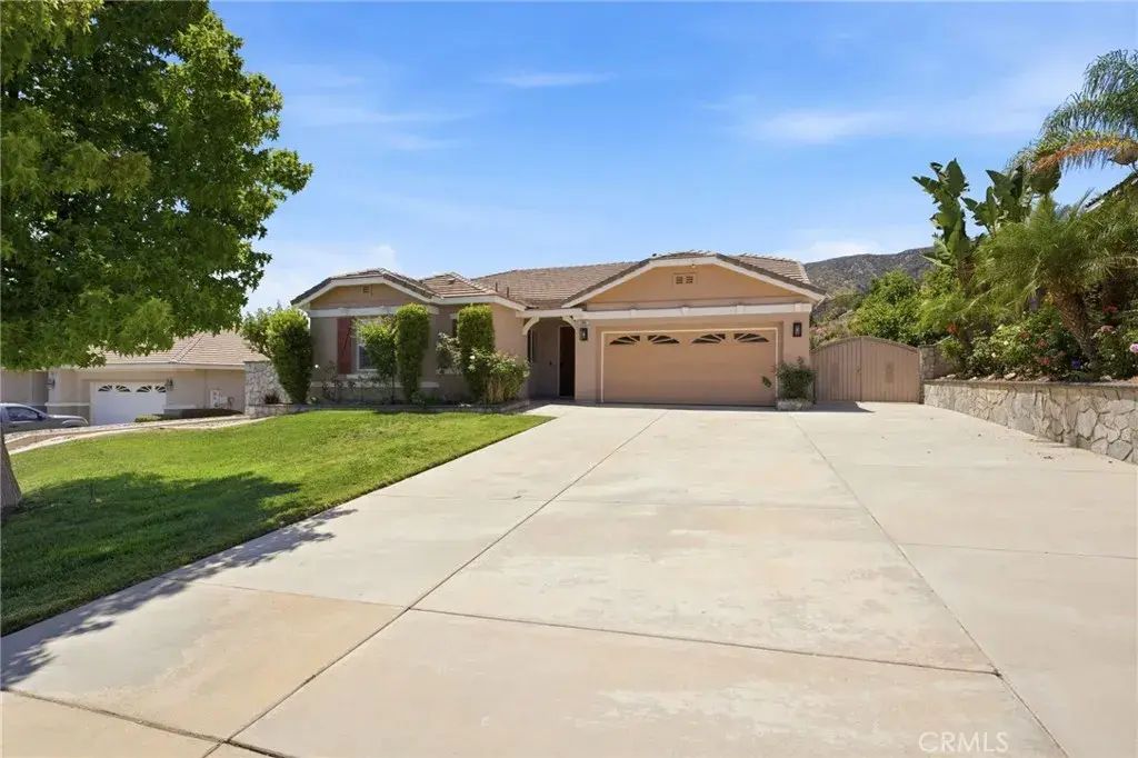 13647 Silver Stirrup Dr, Corona