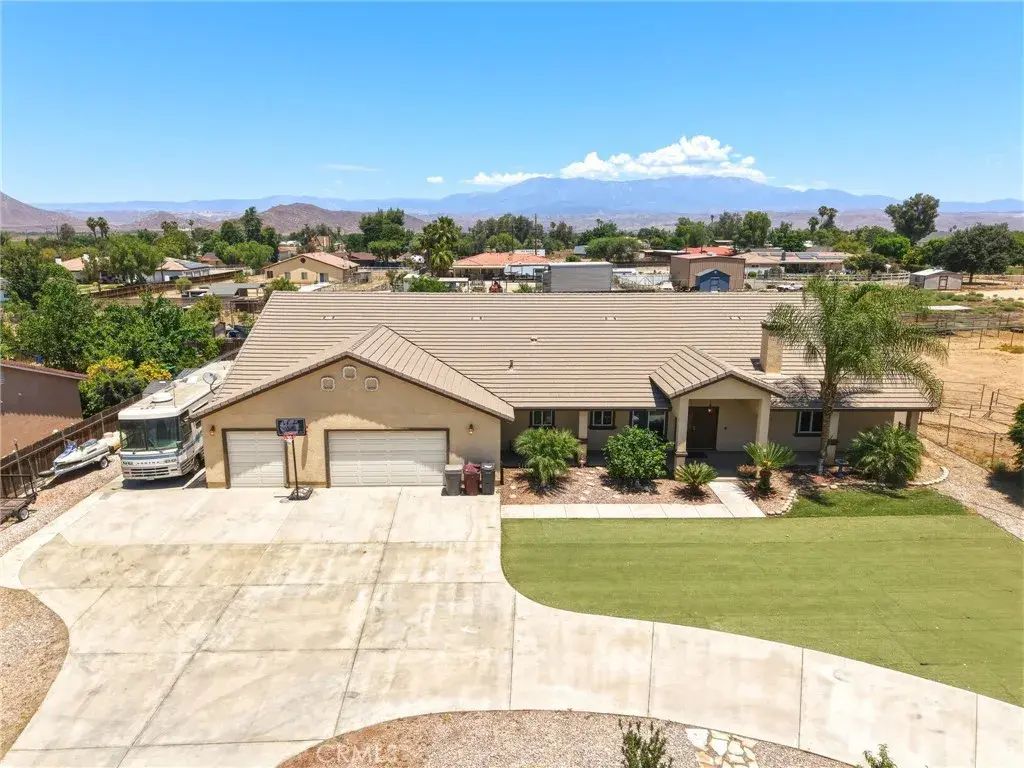 30510 Phillip Rd, Nuevo