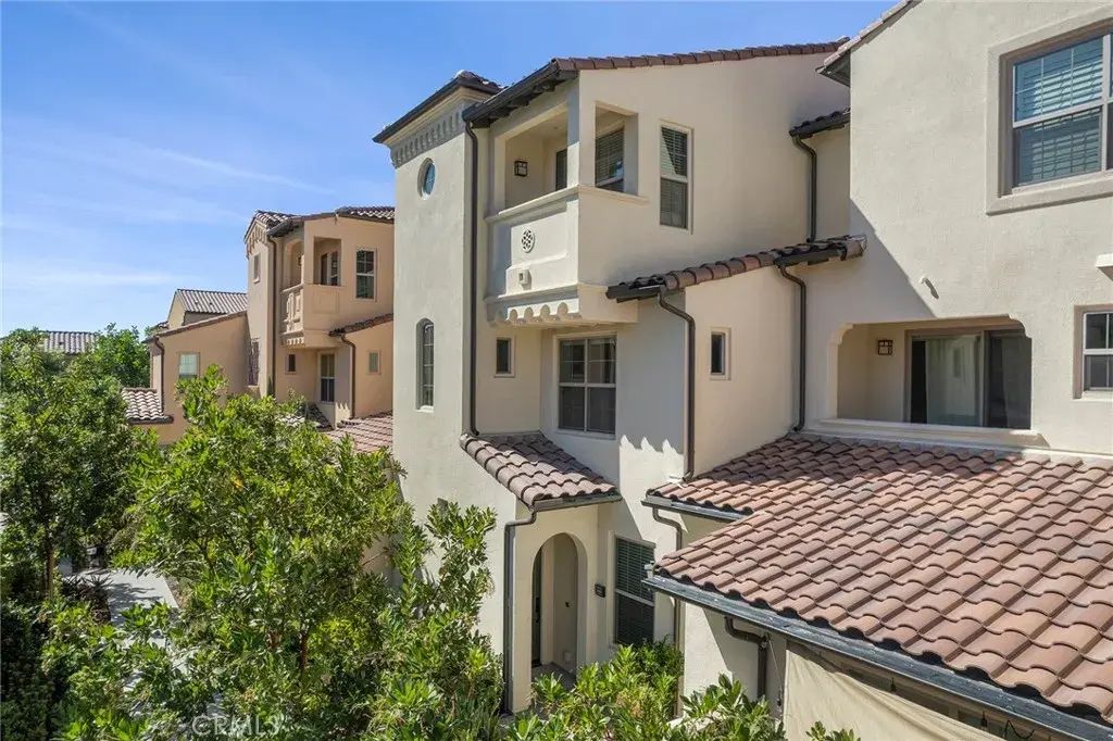 223 Elkhorn 79, Irvine