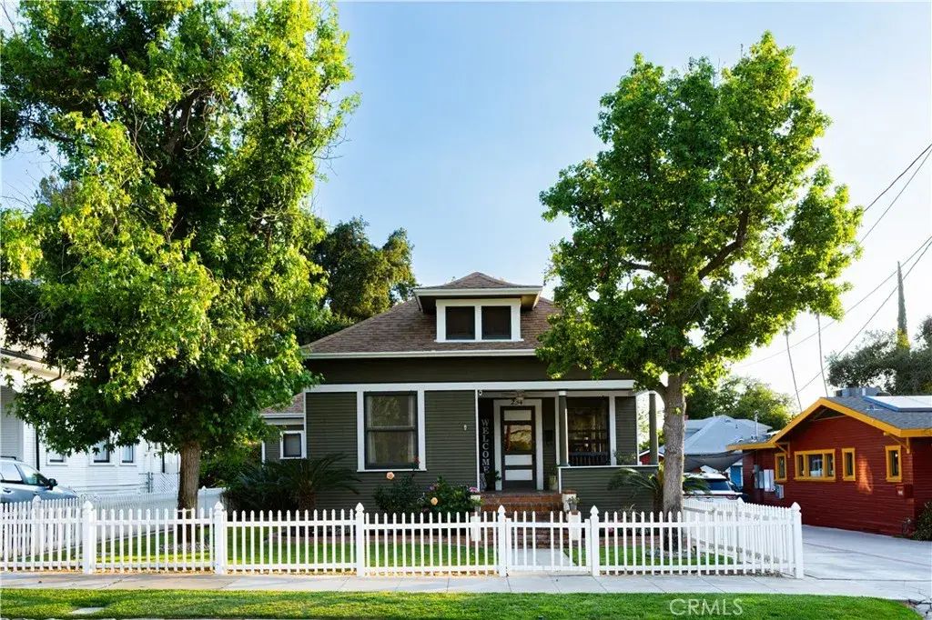 234 Grant, Redlands