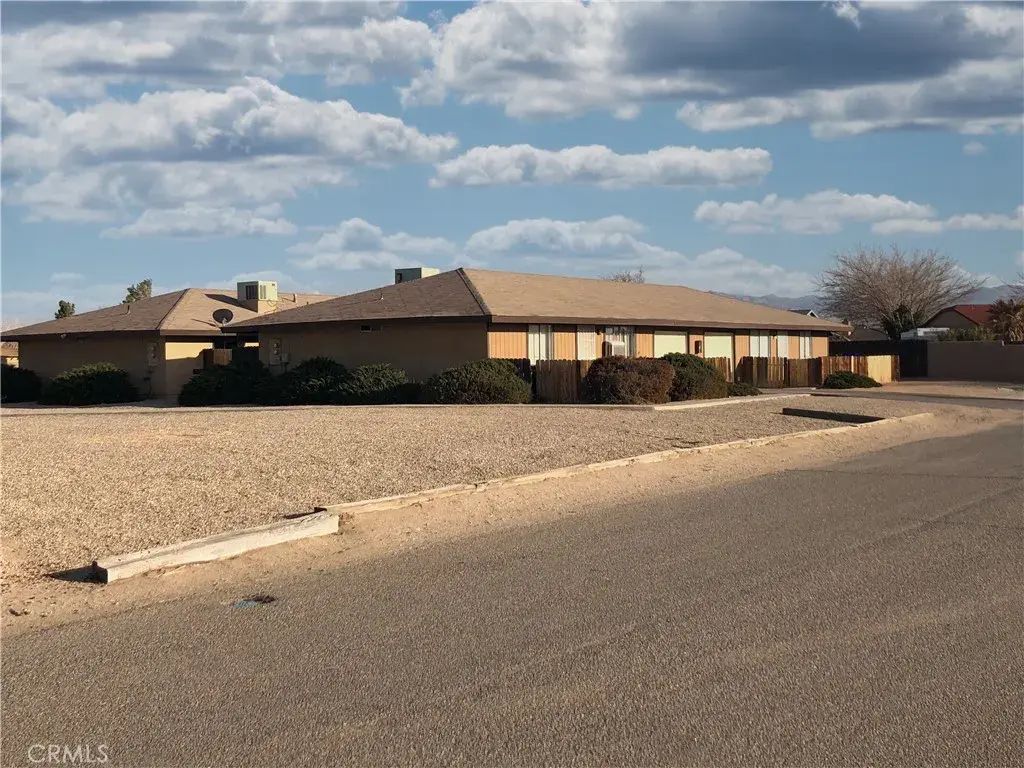 22519 Lucilla, Apple Valley