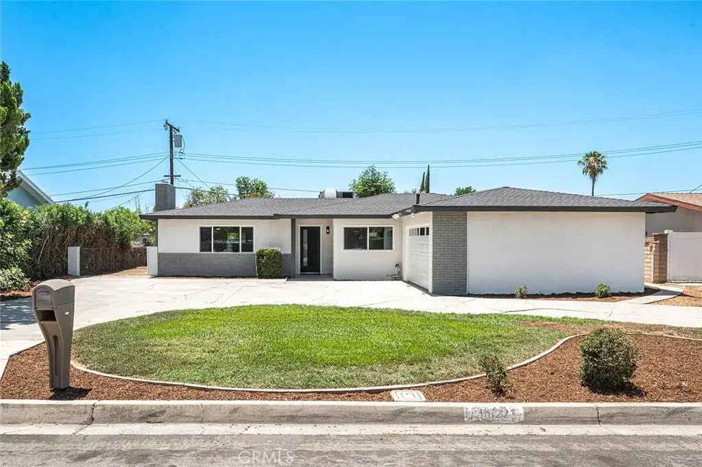 11822 Kingston, Grand Terrace
