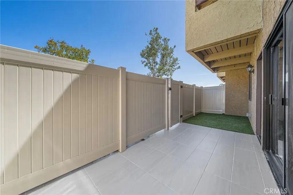 18756 Mandan St. 1511, Canyon Country