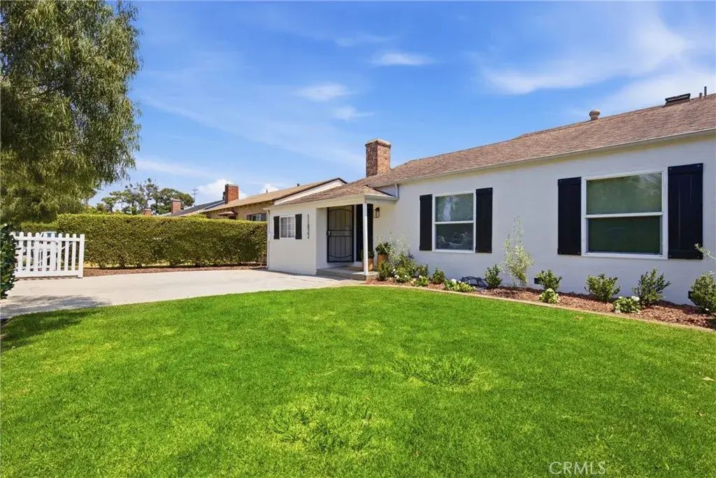 11822 Exposition Boulevard, Los Angeles