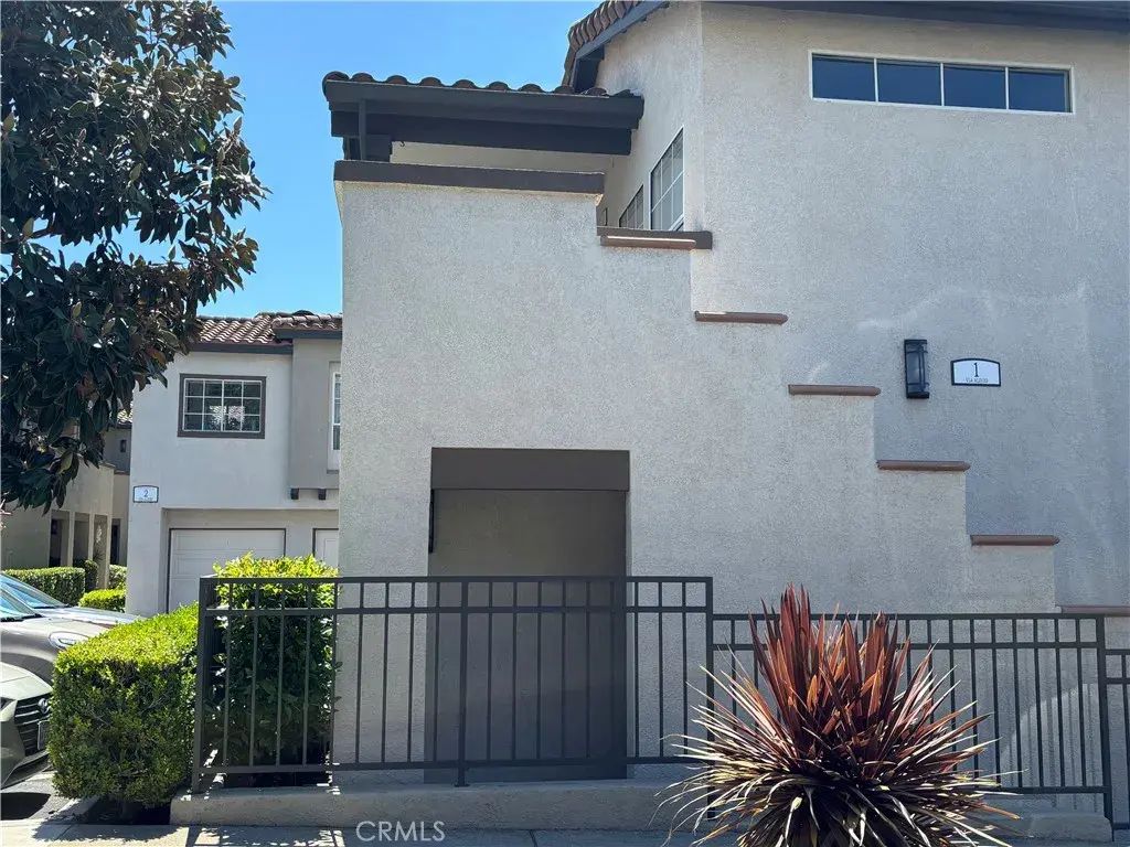 1 Via Alivio, Rancho Santa Margarita
