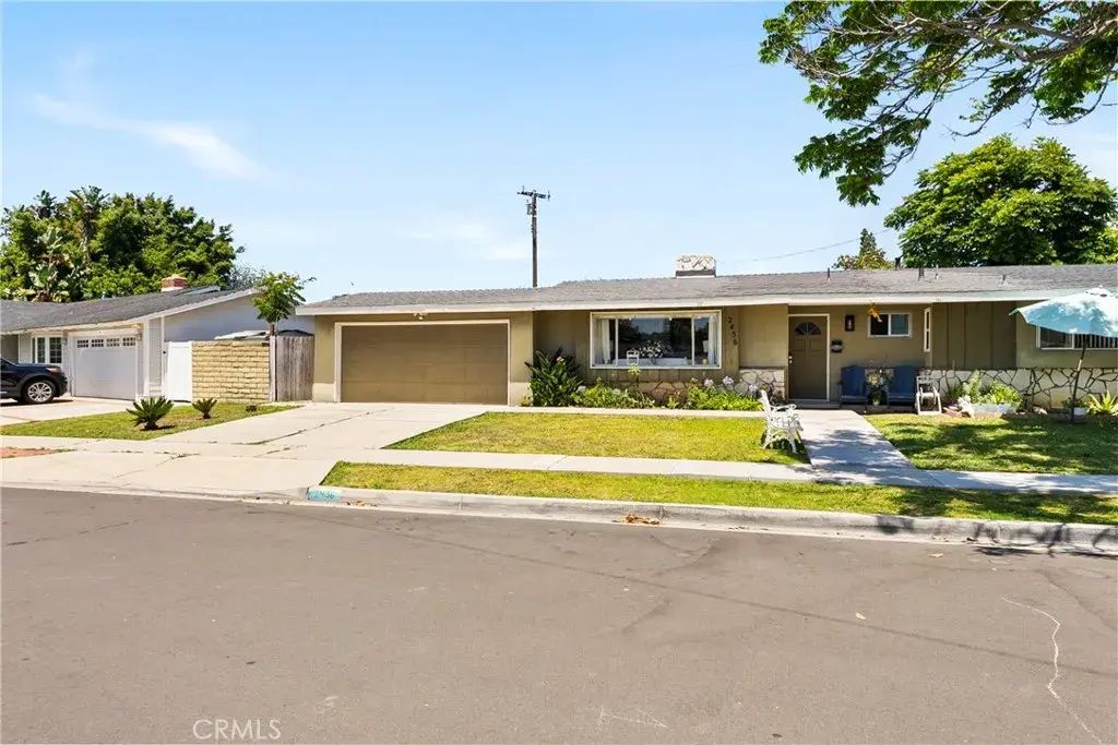2436 Littleton, Costa Mesa
