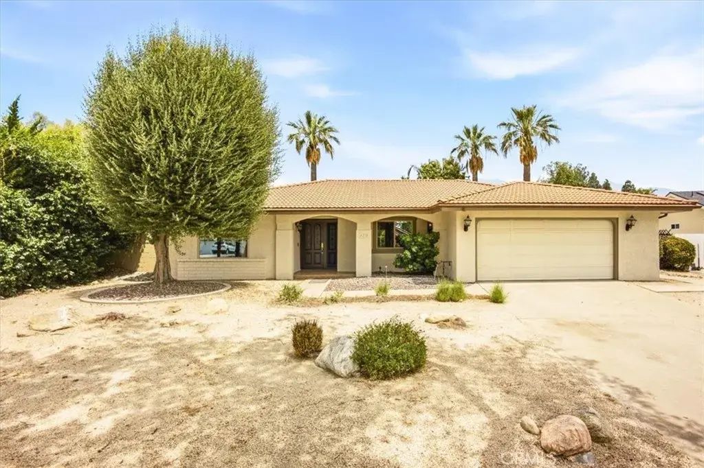 929 W Pinto Court, Upland