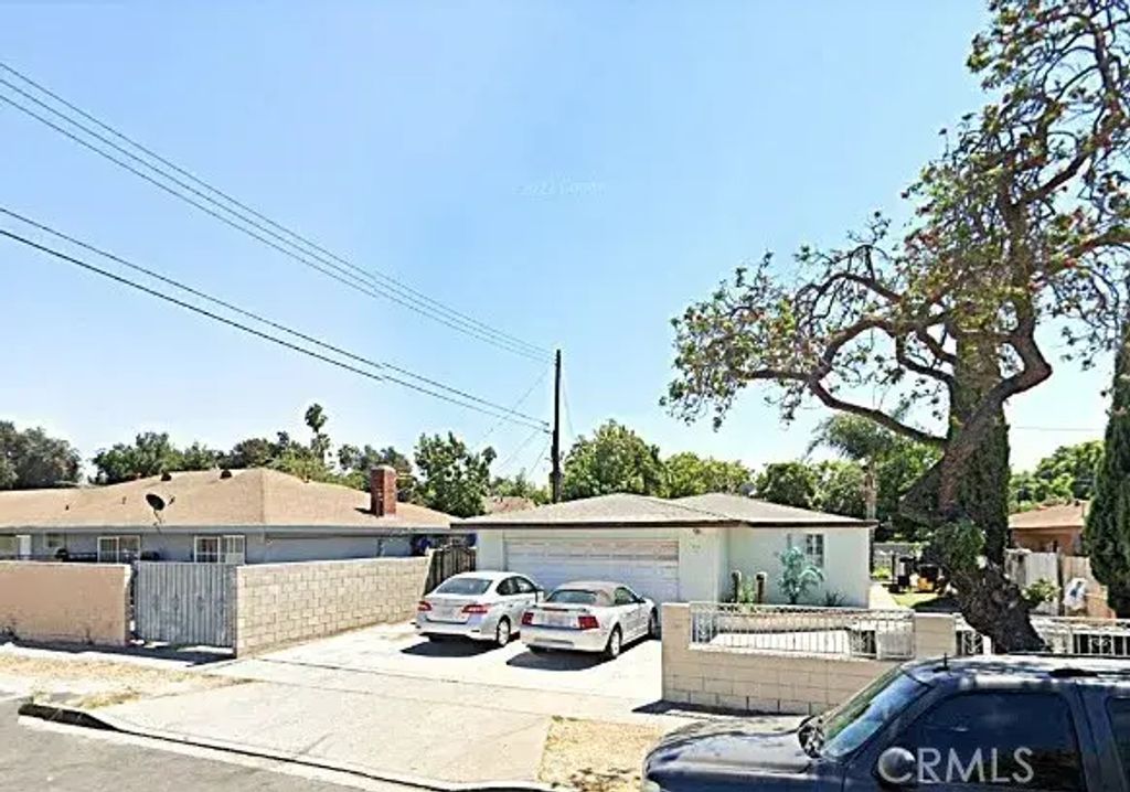 3510-& 3512 W Pine Street, Santa Ana