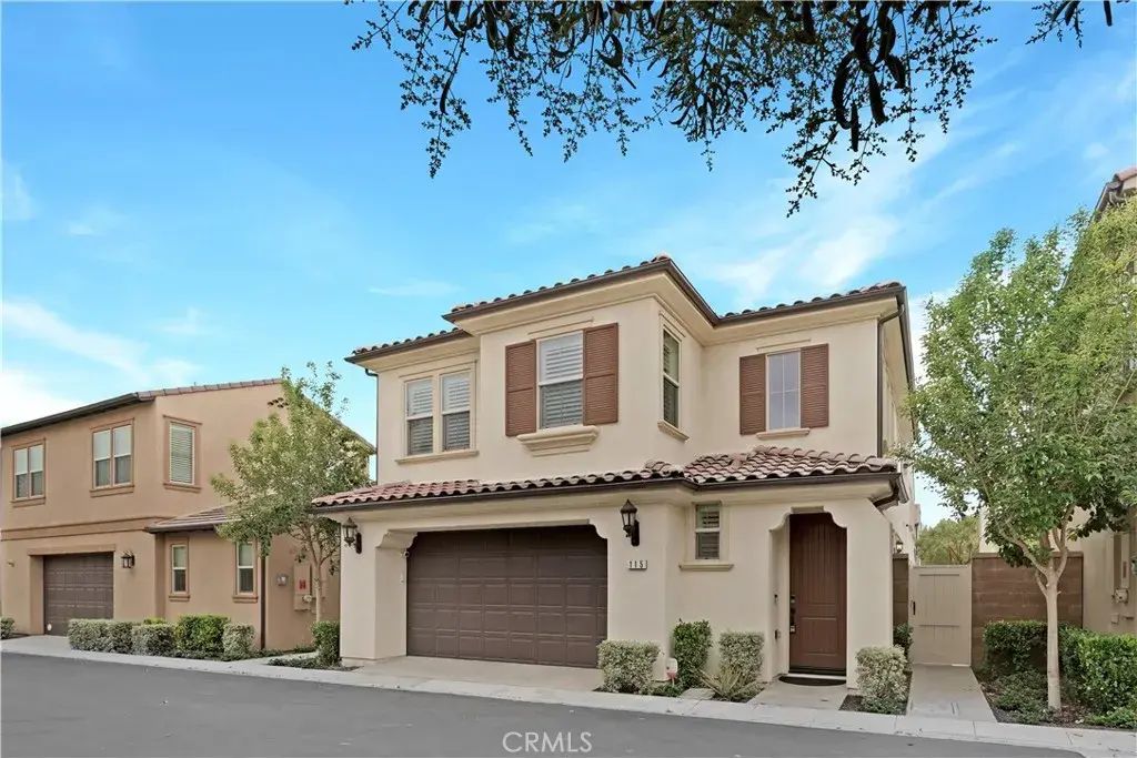 115 Bright Poppy, Irvine