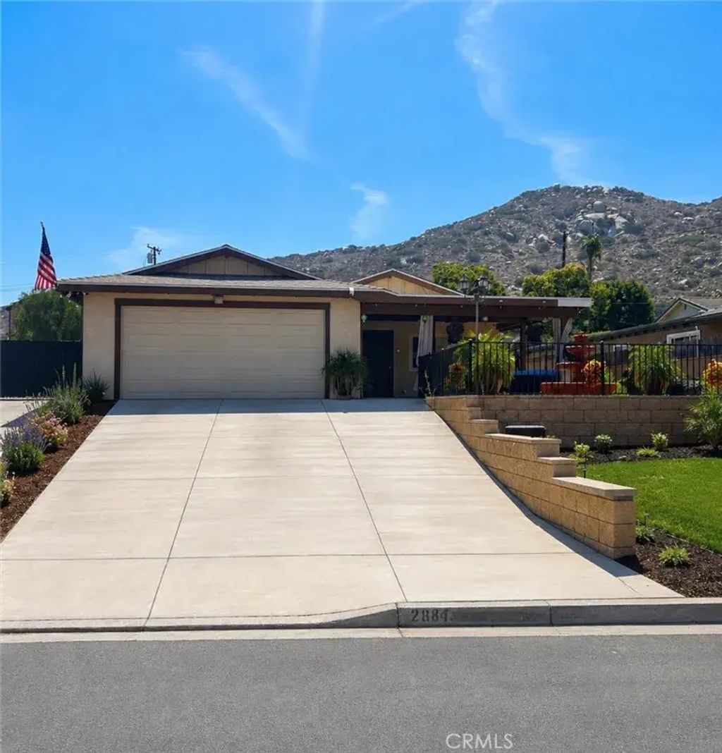2841 Huerta Way, Norco
