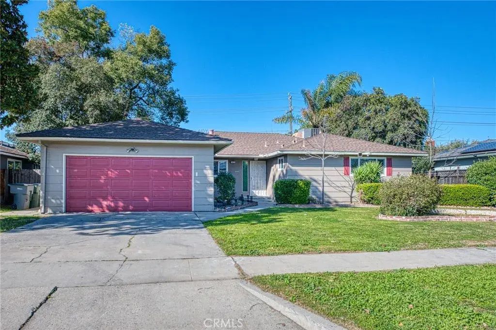 5435 N Bond Street, Fresno