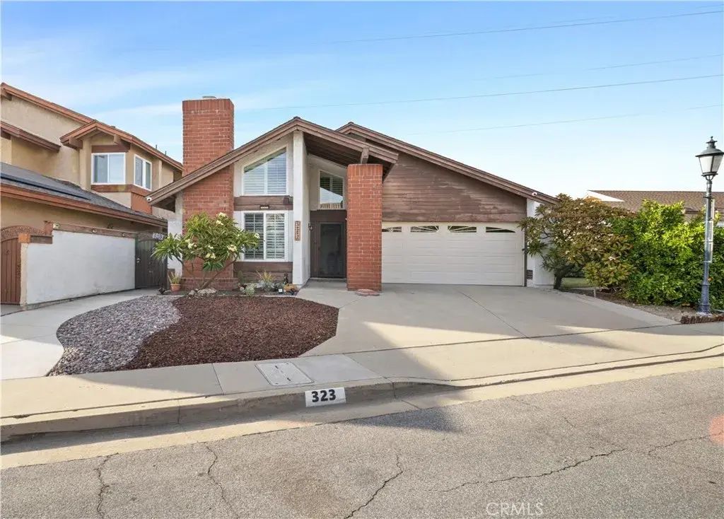 323 W Dawson Court, Glendora