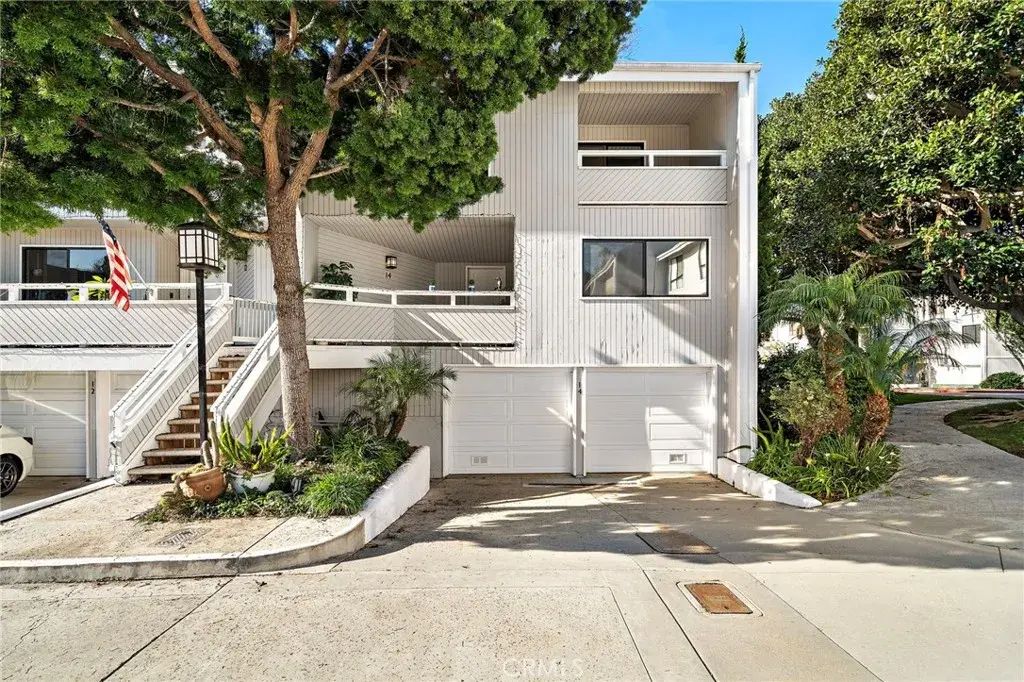 14 Baruna Court, Newport Beach
