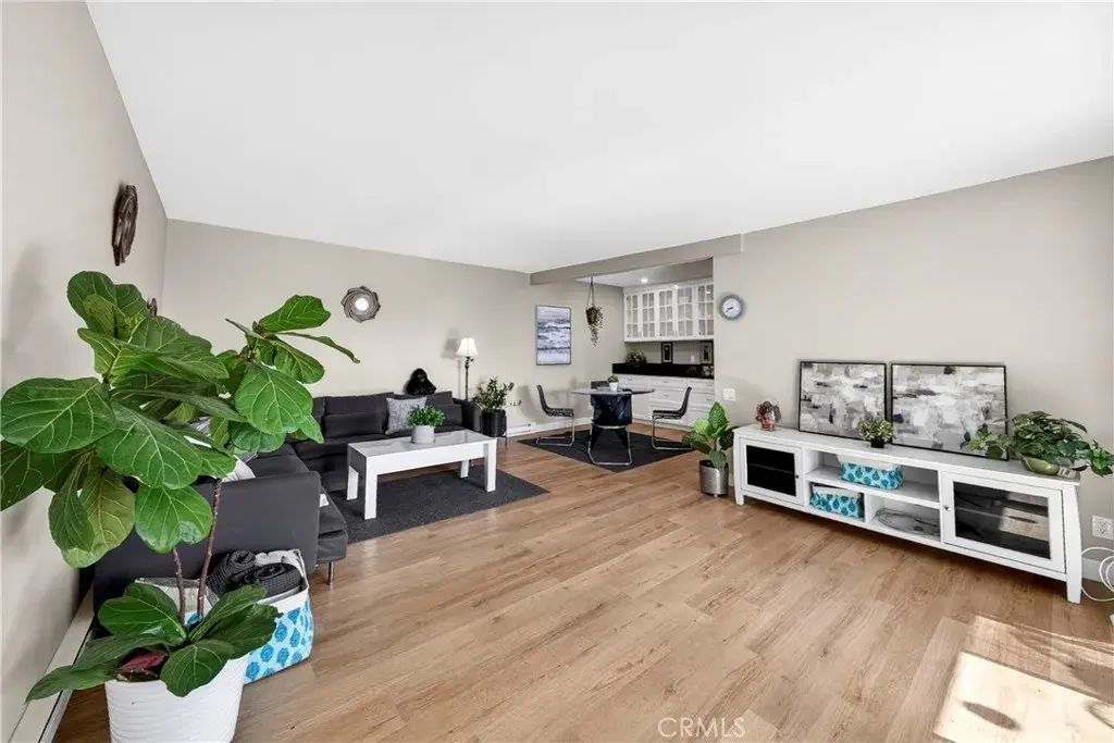 366 S Miraleste Drive 375, San Pedro