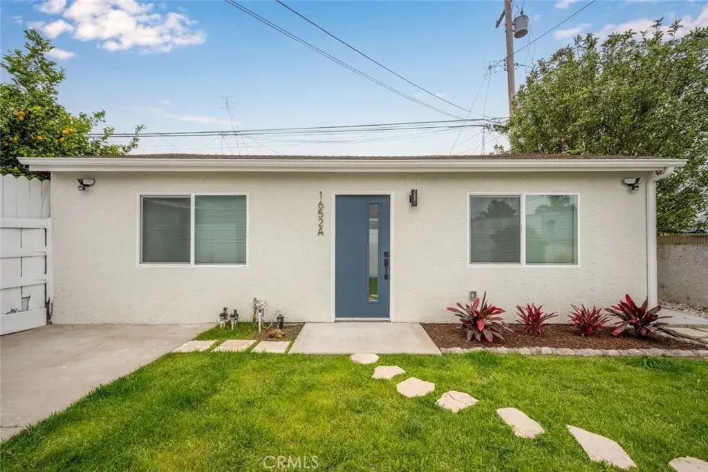1652 E Rogers Street A, Long Beach