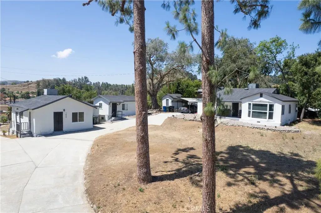 1406 Prospect, Pomona