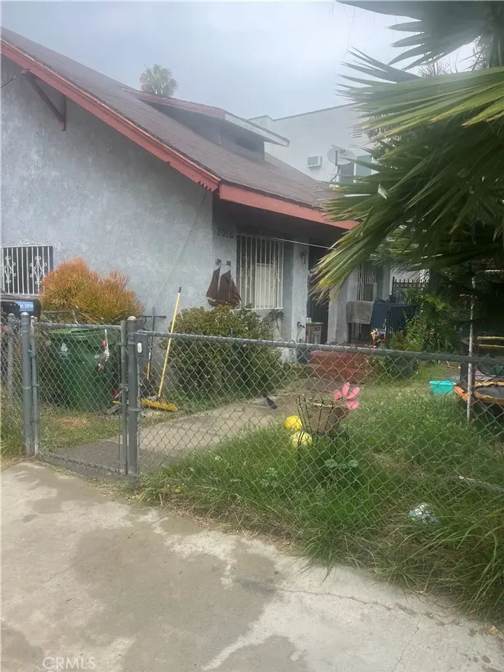 1137 N Ardmore, Hollywood Hills East