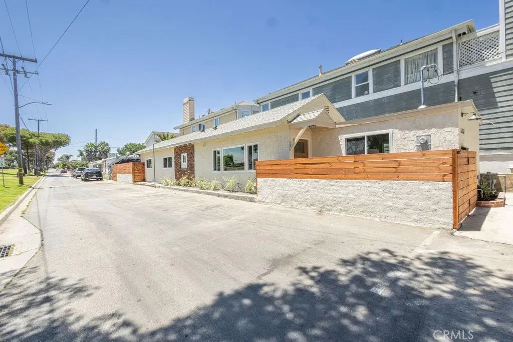 4700 W 165th Street, Lawndale