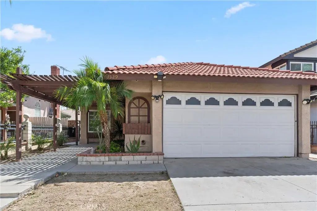 1529 Apple Creek, Perris