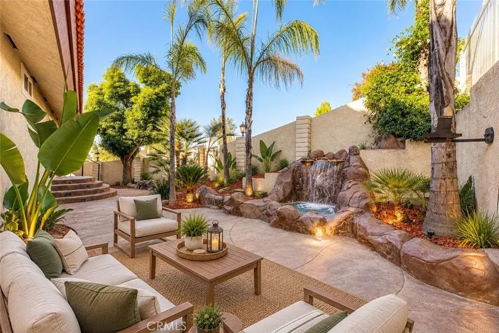22627 Calcutta, Canyon Lake