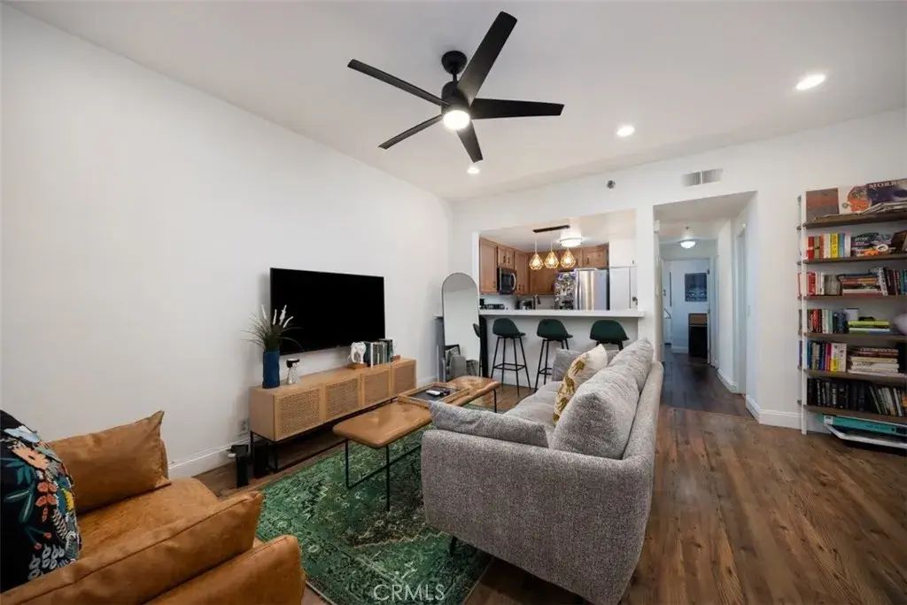 720 W 4th 110, Long Beach
