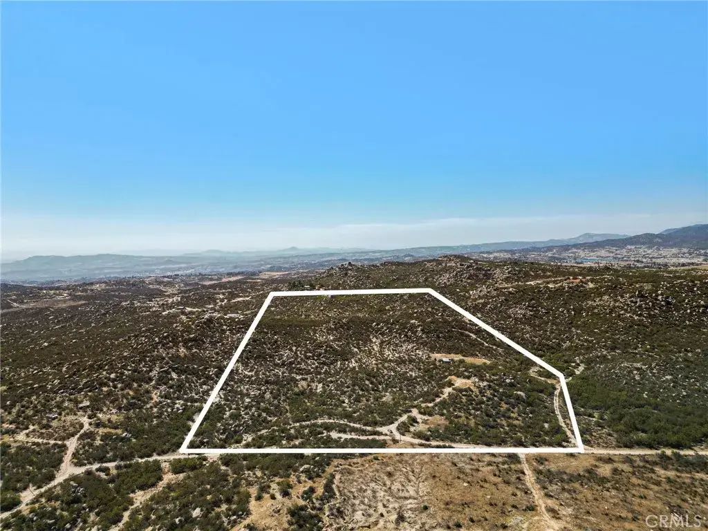 44627 Laura Lane, Aguanga
