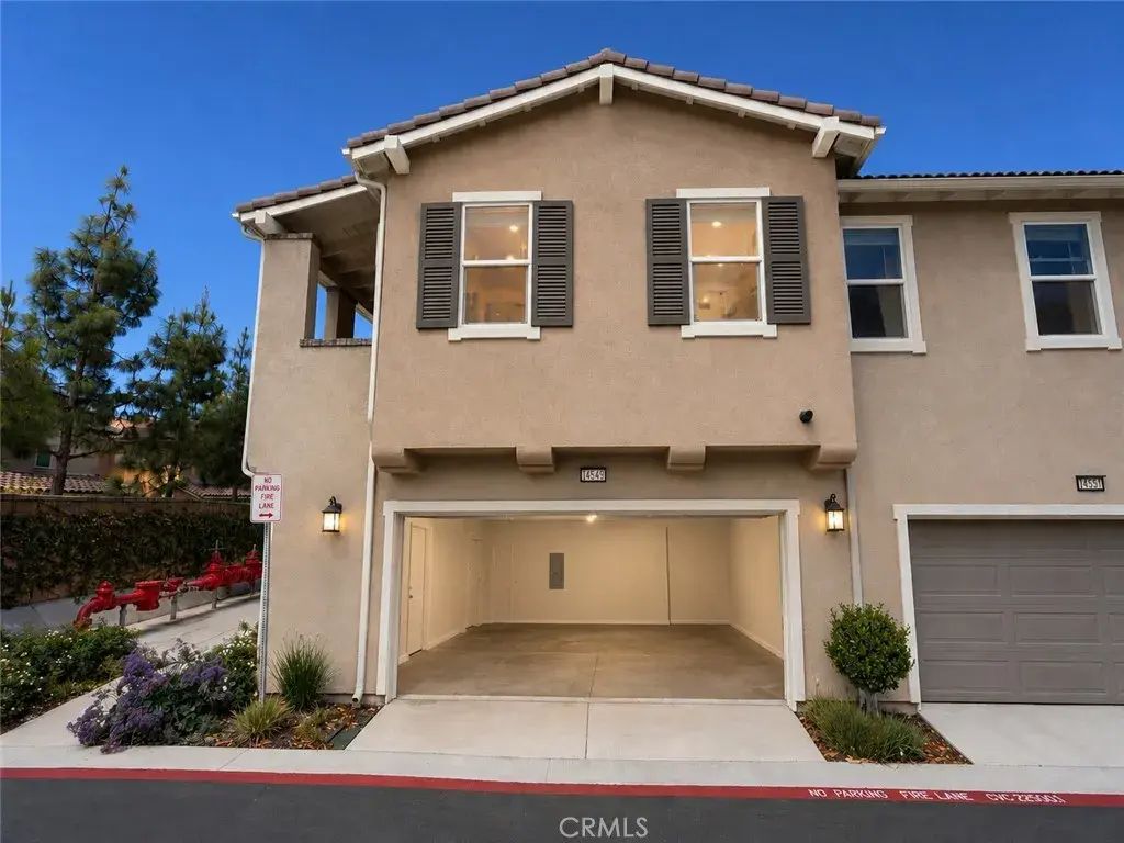 14549 Sienna, Eastvale