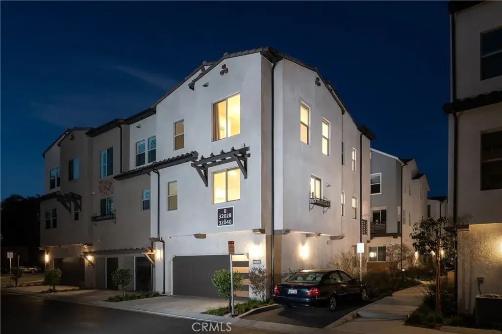 32040 Paseo Vienta, San Juan Capistrano