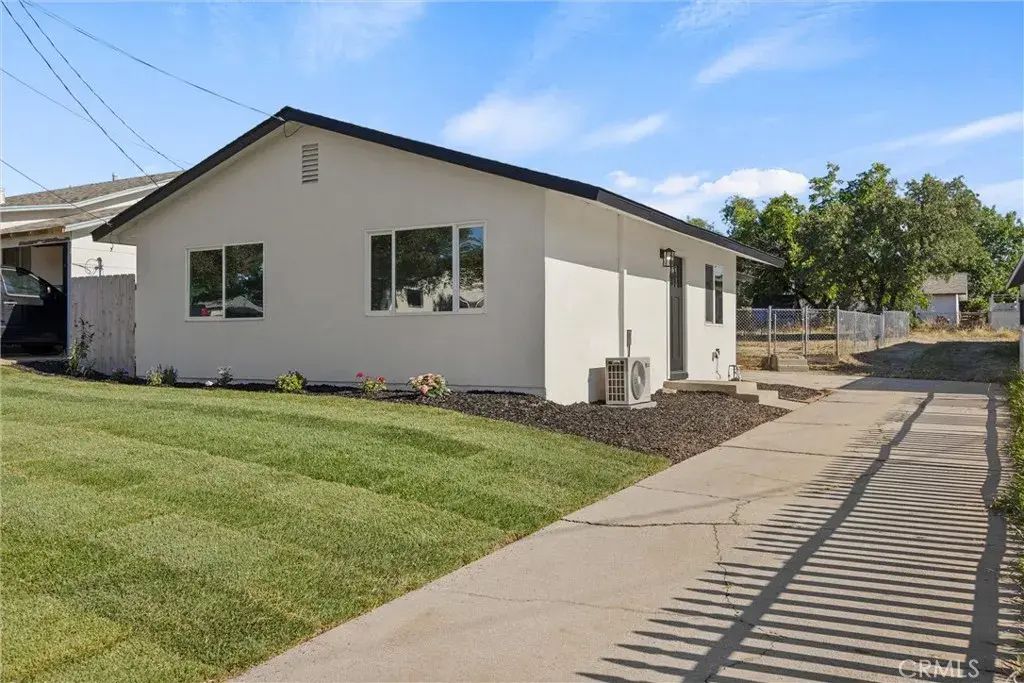 1028 Nevada, Oroville