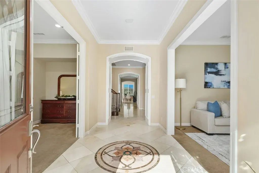 22512 Amber Eve Drive, Corona
