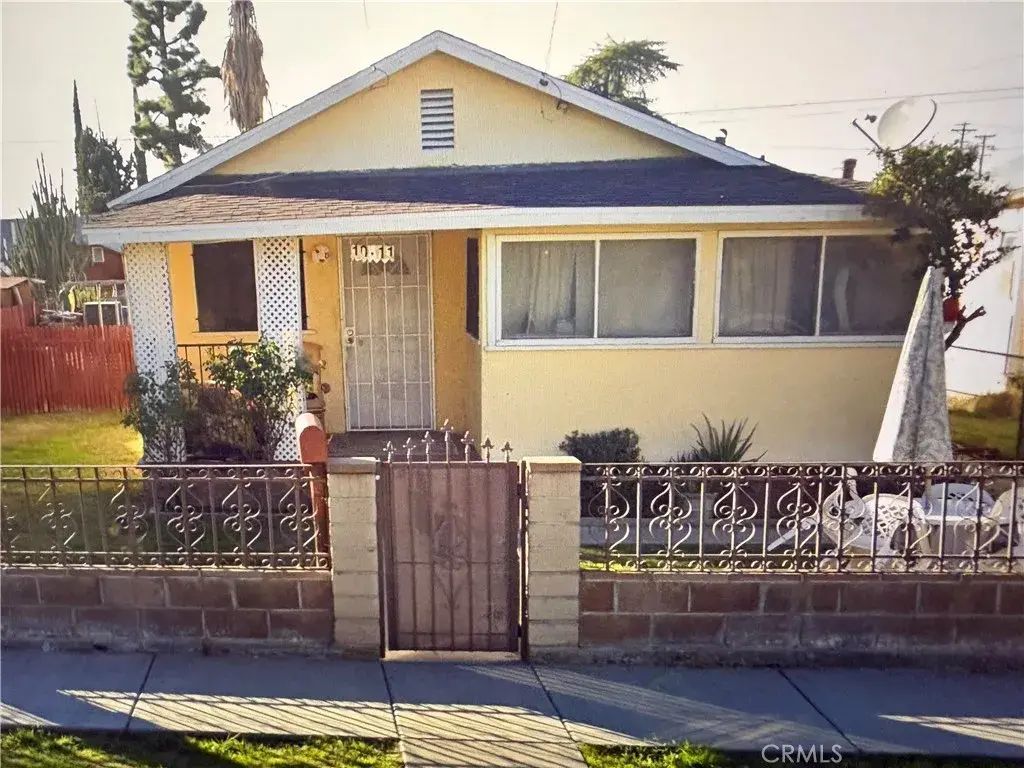 1011 Tribune, Redlands