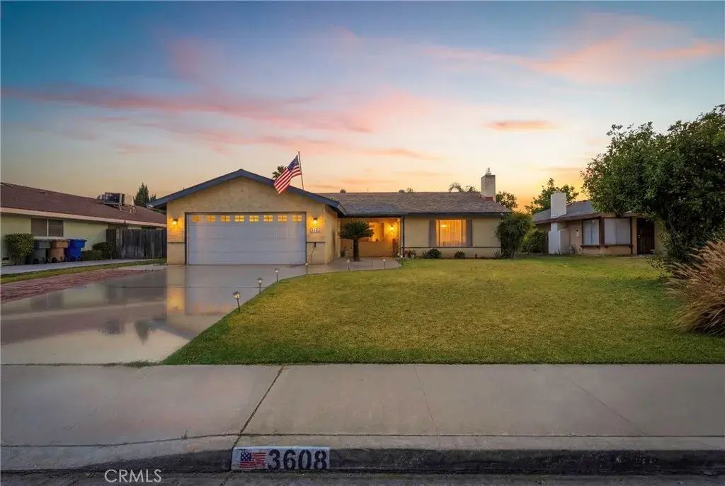 3608 S Half Moon, Bakersfield