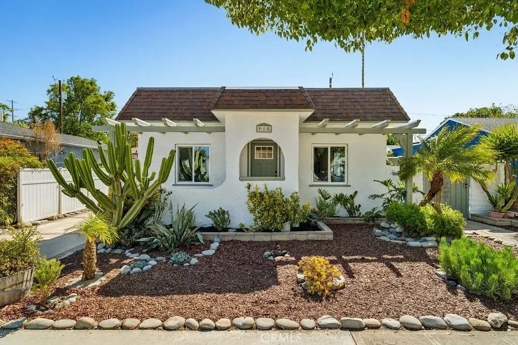 915 N Valley, Burbank