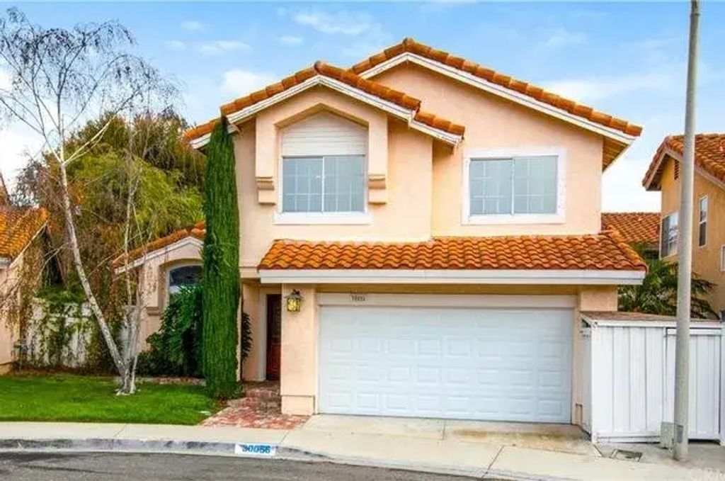 30056 Oceanus, Laguna Niguel