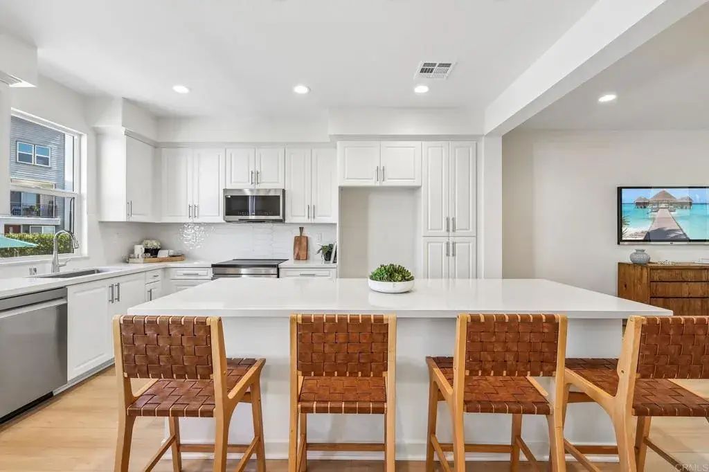 327 Ocotillo, Escondido