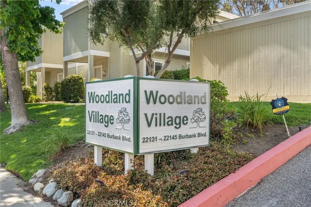 22133 Burbank Blvd #5 5, Woodland Hills