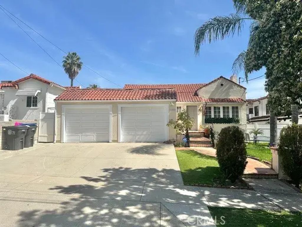 1362 N Columbus, Glendale