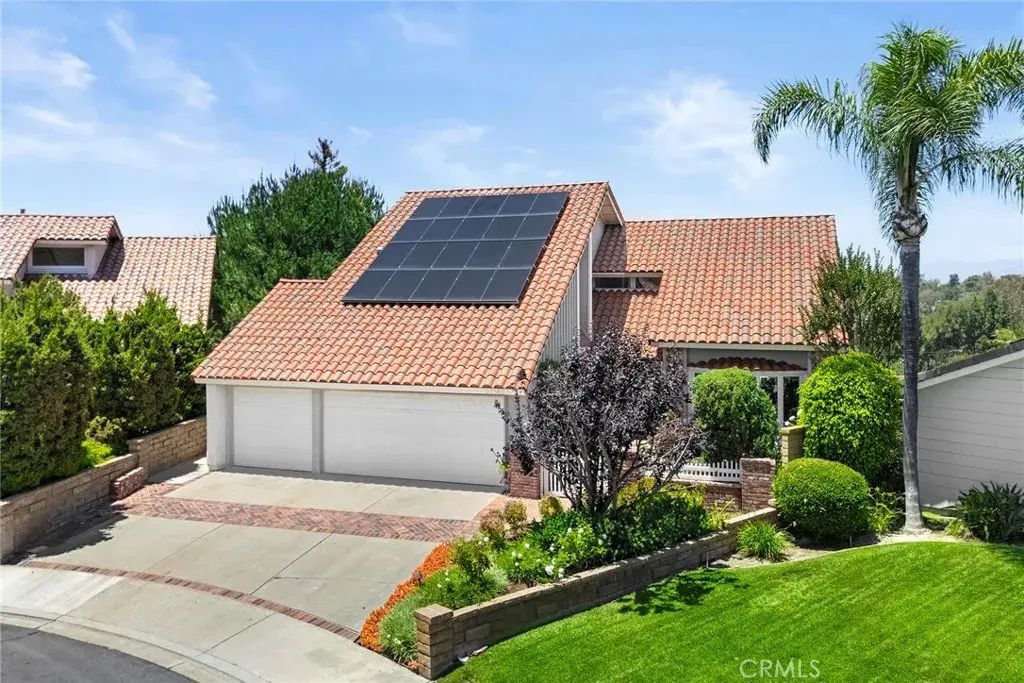 22182 Abrazo, Mission Viejo